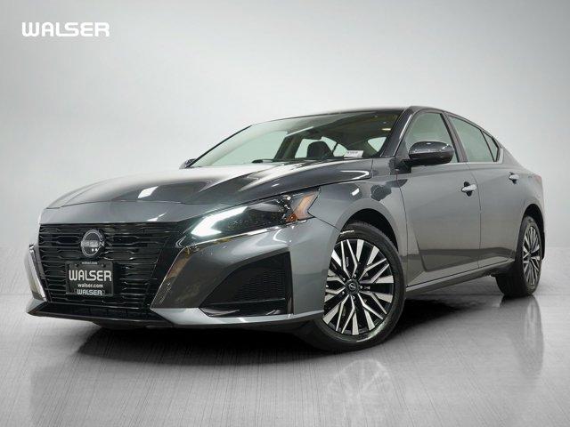 used 2023 Nissan Altima car, priced at $23,499