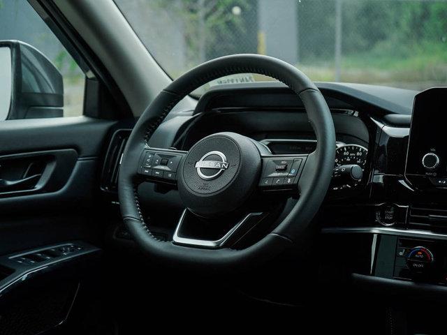 new 2025 Nissan Pathfinder car, priced at $35,999