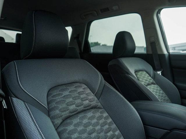 new 2025 Nissan Pathfinder car, priced at $35,999