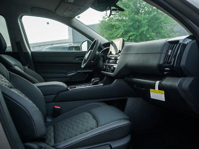 new 2025 Nissan Pathfinder car, priced at $35,999