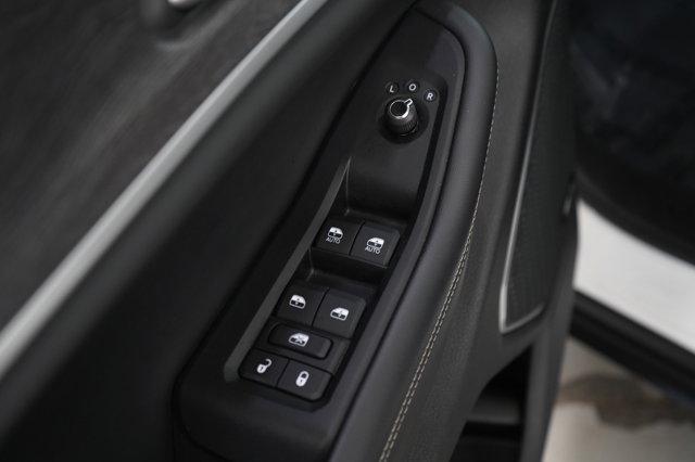 used 2023 Jeep Grand Cherokee car, priced at $30,899