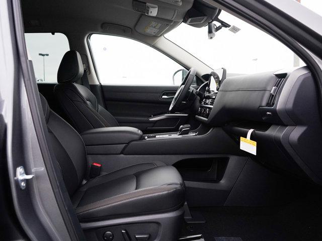 new 2025 Nissan Pathfinder car, priced at $38,799