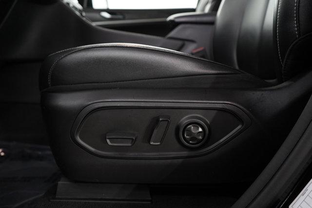 used 2023 Jeep Grand Cherokee car, priced at $31,998