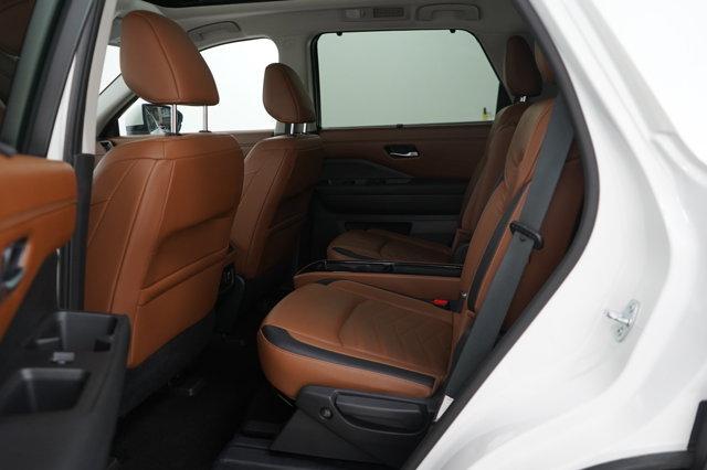 used 2022 Nissan Pathfinder car, priced at $34,998
