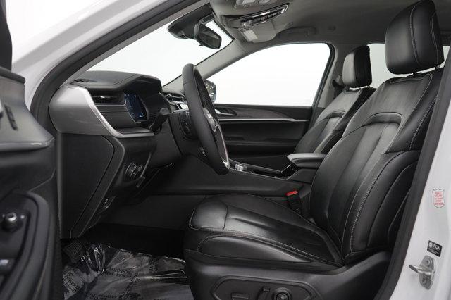 used 2023 Jeep Grand Cherokee car, priced at $27,998