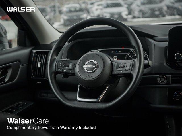 new 2024 Nissan Pathfinder car, priced at $32,999