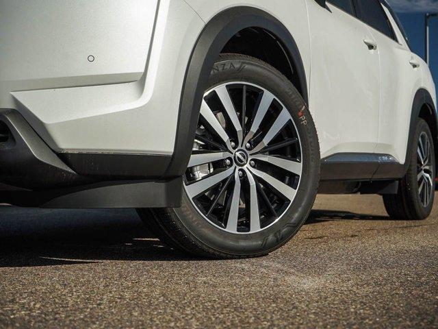 new 2025 Nissan Pathfinder car, priced at $45,649