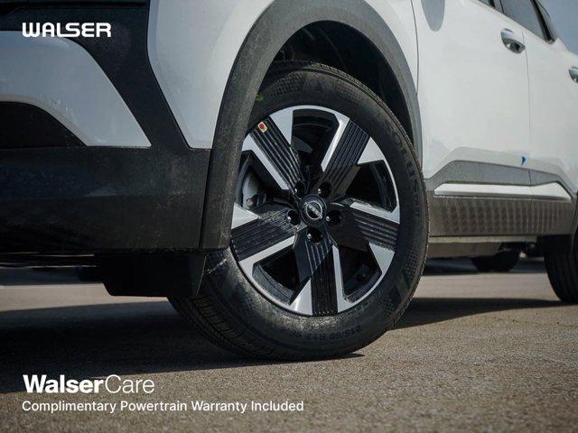 new 2025 Nissan Kicks car, priced at $28,099