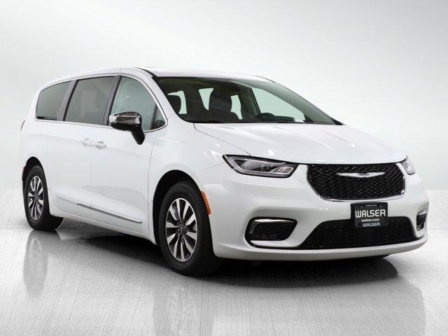 used 2023 Chrysler Pacifica Hybrid car, priced at $35,998