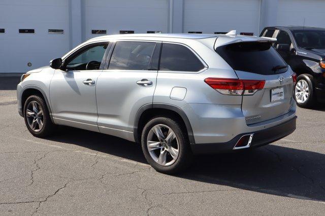 used 2018 Toyota Highlander car, priced at $24,756