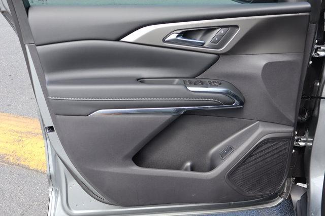 new 2026 Chevrolet Traverse car, priced at $43,573