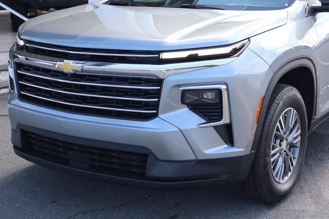 new 2026 Chevrolet Traverse car, priced at $43,573