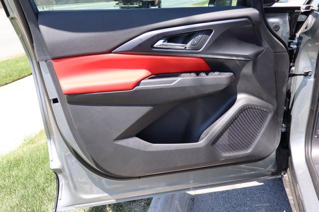 new 2025 Chevrolet Equinox EV car, priced at $39,590