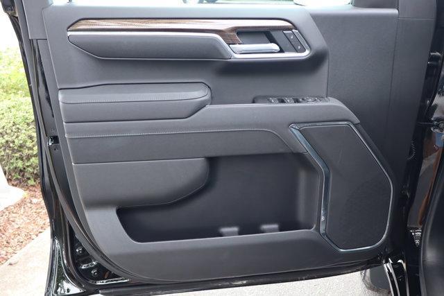 new 2025 Chevrolet Silverado 1500 car, priced at $53,569