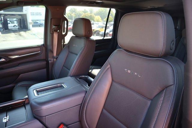 used 2022 GMC Yukon XL car, priced at $65,263