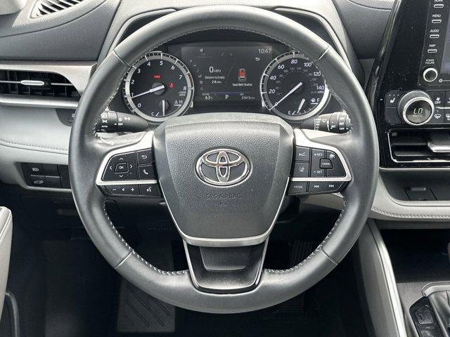 used 2022 Toyota Highlander car, priced at $37,180