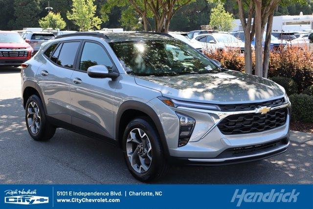 new 2025 Chevrolet Trax car, priced at $24,235