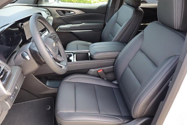 new 2026 Chevrolet Traverse car, priced at $42,675