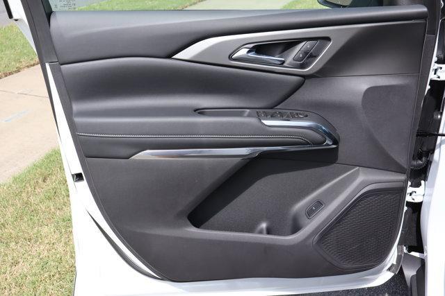 new 2026 Chevrolet Traverse car, priced at $42,675