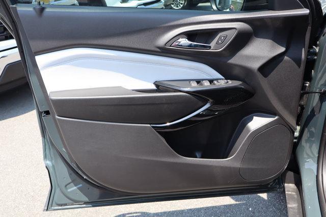 new 2025 Chevrolet Trax car, priced at $24,235