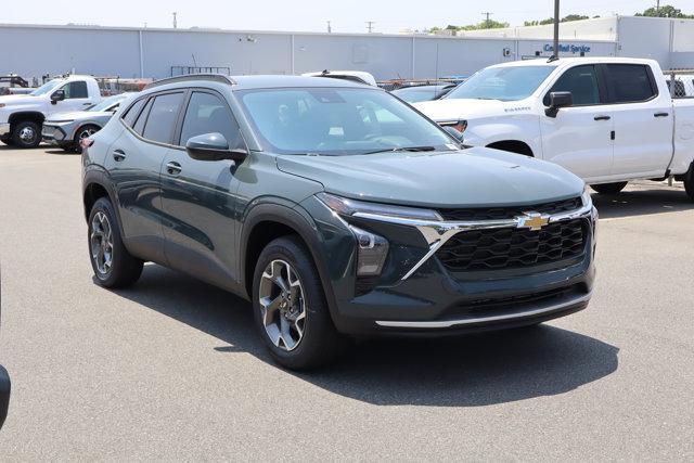 new 2025 Chevrolet Trax car, priced at $24,235