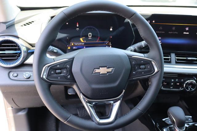 new 2025 Chevrolet Trax car, priced at $24,235