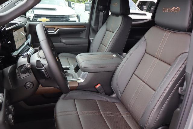 new 2025 Chevrolet Silverado 1500 car, priced at $72,011