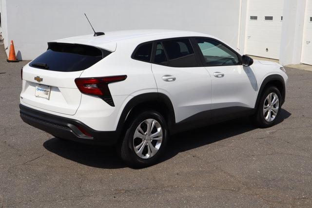 used 2024 Chevrolet Trax car, priced at $22,891