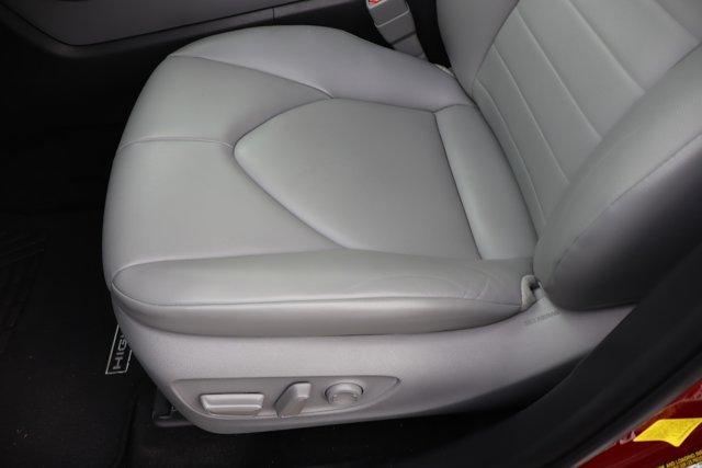 used 2022 Toyota Highlander car, priced at $35,281