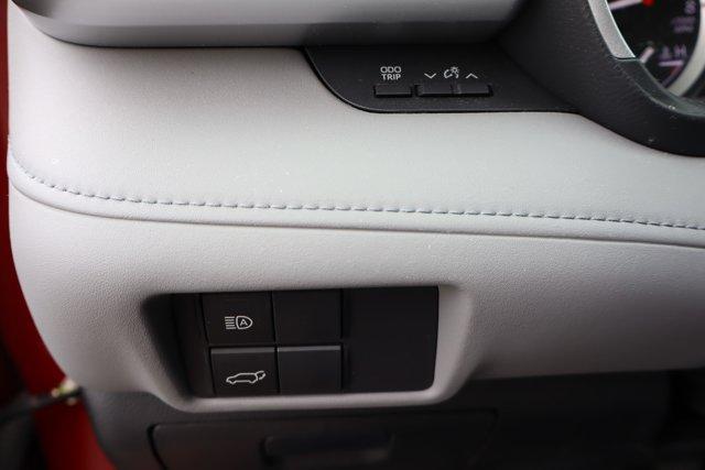 used 2022 Toyota Highlander car, priced at $35,281