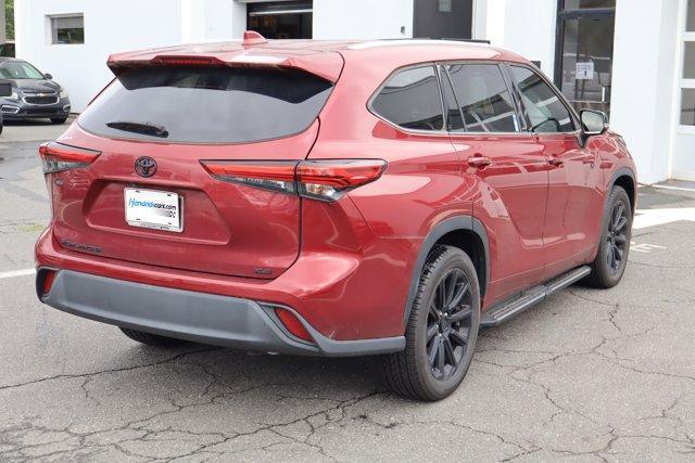 used 2022 Toyota Highlander car, priced at $35,281