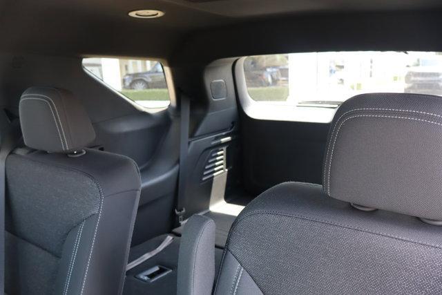new 2025 Chevrolet Traverse car, priced at $41,141