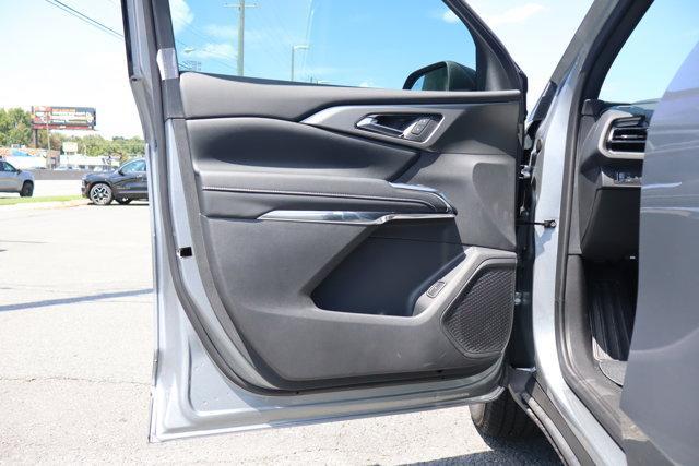 new 2025 Chevrolet Traverse car, priced at $41,141
