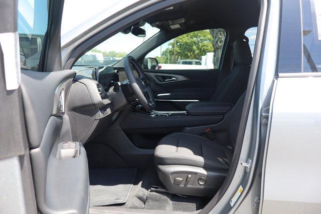 new 2025 Chevrolet Traverse car, priced at $41,141