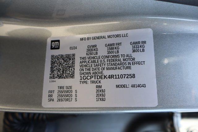 used 2024 Chevrolet Colorado car, priced at $43,423