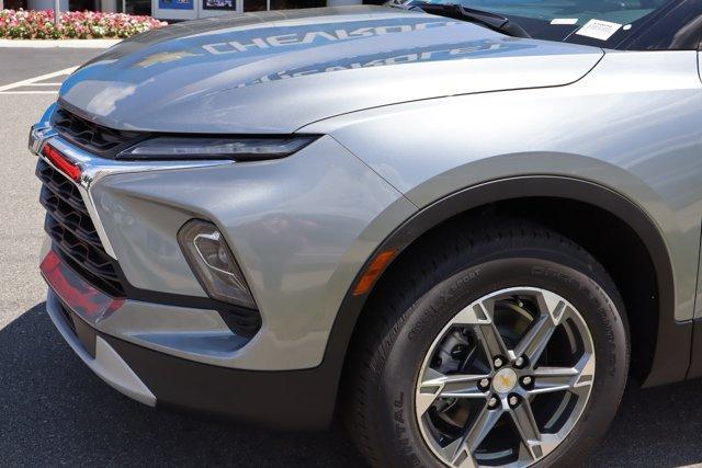 new 2025 Chevrolet Blazer car, priced at $35,139