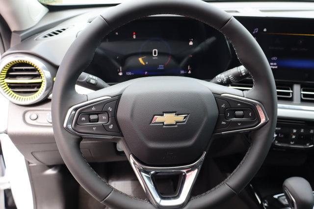 new 2025 Chevrolet Trax car, priced at $24,284