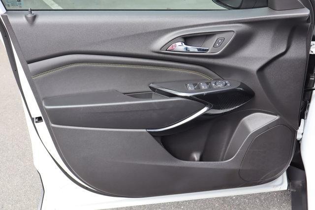 new 2025 Chevrolet Trax car, priced at $24,284