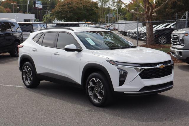 new 2025 Chevrolet Trax car, priced at $24,284