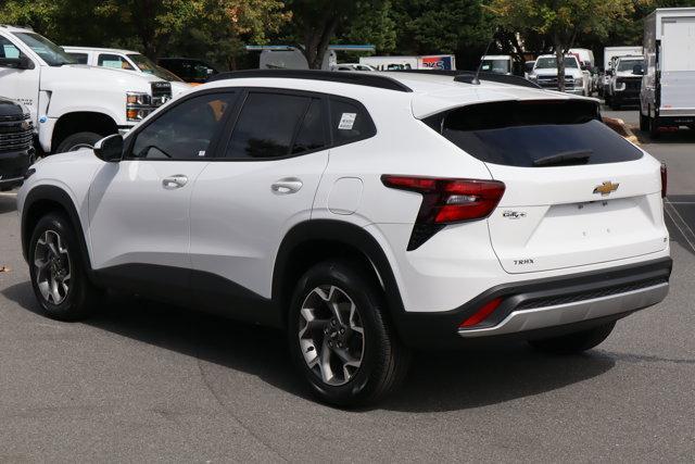 new 2025 Chevrolet Trax car, priced at $24,284
