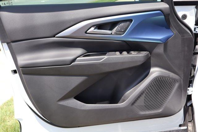 new 2025 Chevrolet Equinox EV car, priced at $39,690
