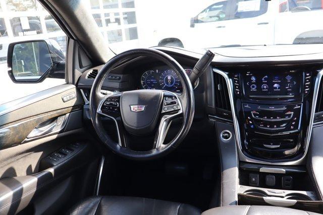 used 2020 Cadillac Escalade ESV car, priced at $36,702