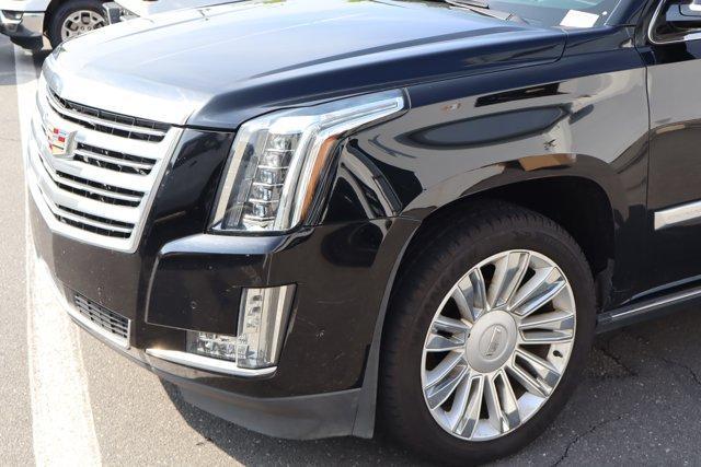used 2020 Cadillac Escalade ESV car, priced at $36,702