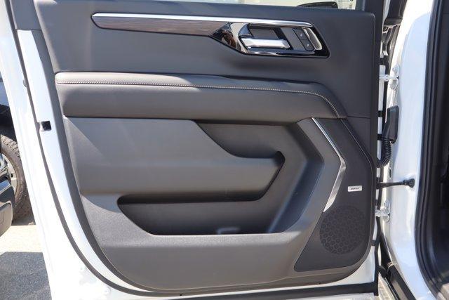new 2025 Chevrolet Suburban car, priced at $77,590