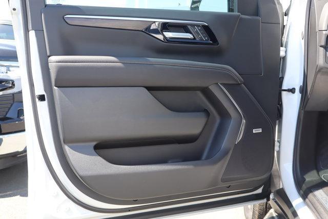 new 2025 Chevrolet Suburban car, priced at $77,590