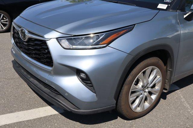 used 2021 Toyota Highlander car, priced at $36,863