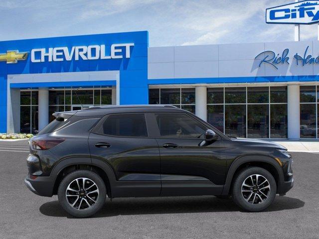 new 2025 Chevrolet TrailBlazer car, priced at $27,820