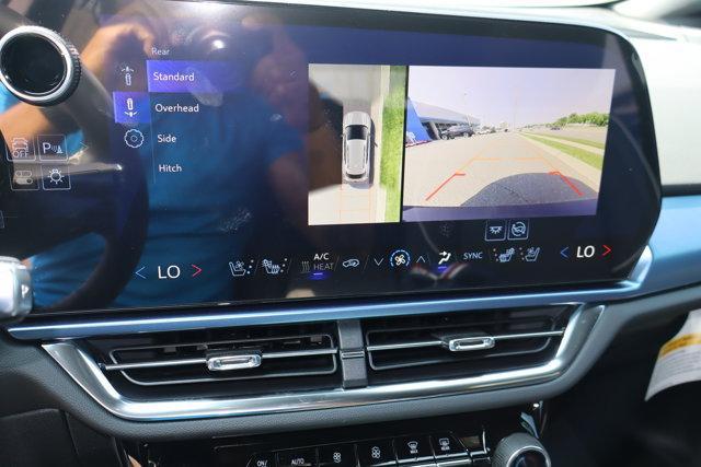 new 2025 Chevrolet Equinox EV car, priced at $39,690