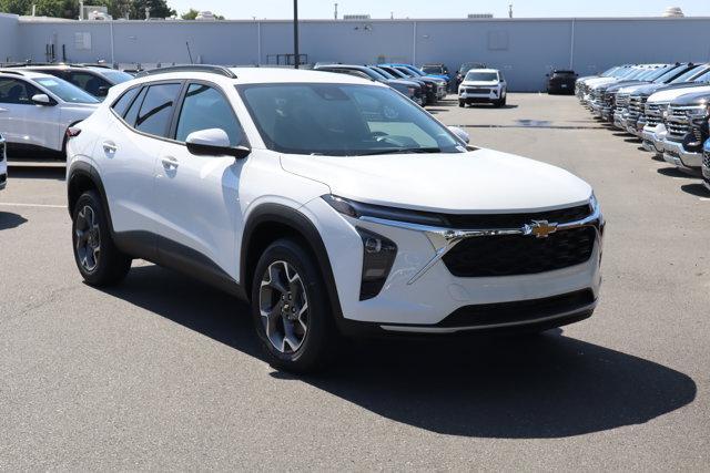 new 2025 Chevrolet Trax car, priced at $24,235
