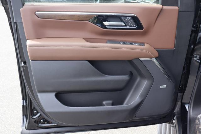 new 2025 Chevrolet Suburban car, priced at $96,754